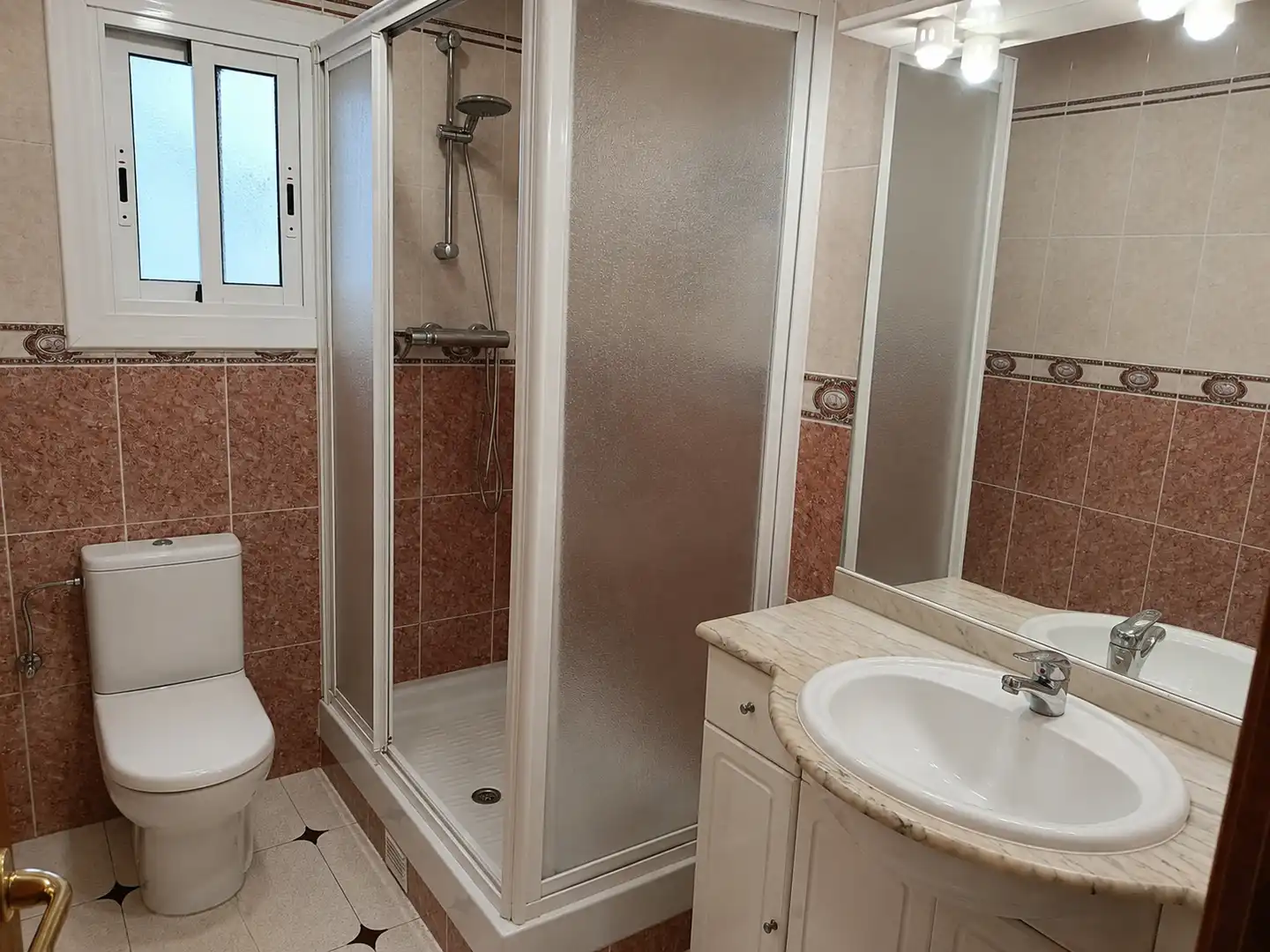 Bathroom of Flat for sale in Badalona  with Air Conditioner and Balcony
