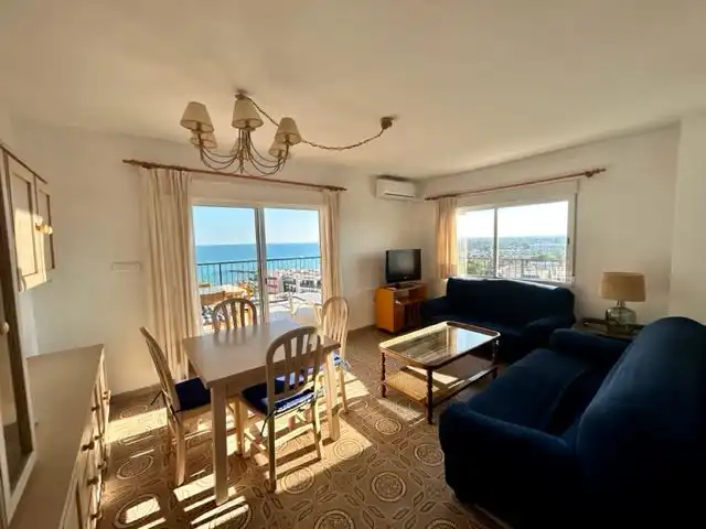 Sala de estar de Apartamento de alquiler en Benicasim / Benicàssim con Terraza y Trastero