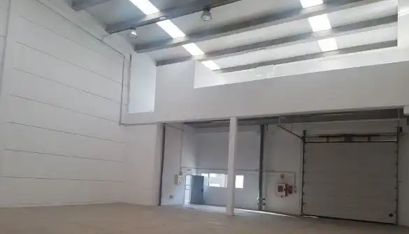 Industrial building to rent in Cruce de Arinaga