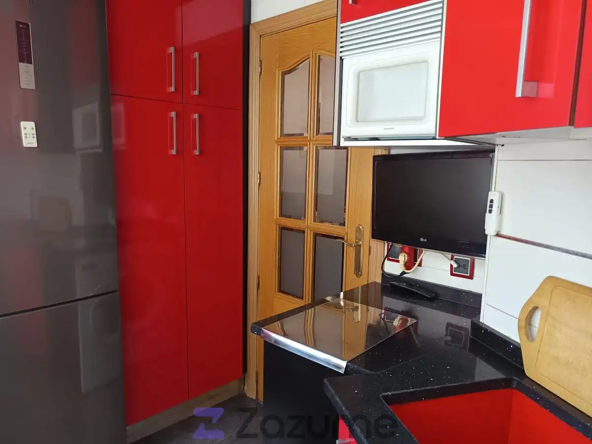 Kitchen of Flat for rent in Madrid  with Air Conditioner, Heating and Parquet flooring