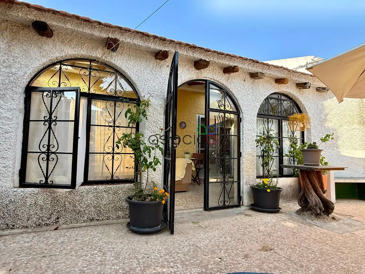Vista exterior de Casa o xalet en venda en Alovera amb Calefacció, Jardí privat i Terrassa