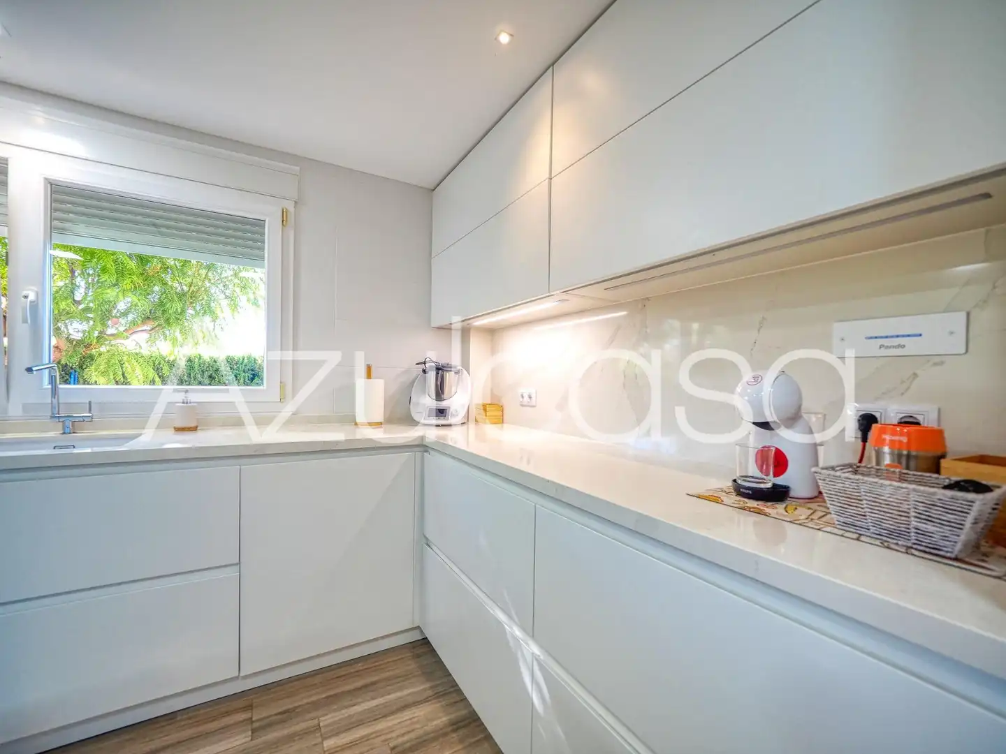 Kitchen of Houses for sale in Mutxamel  with Air Conditioner, Heating and Terrace