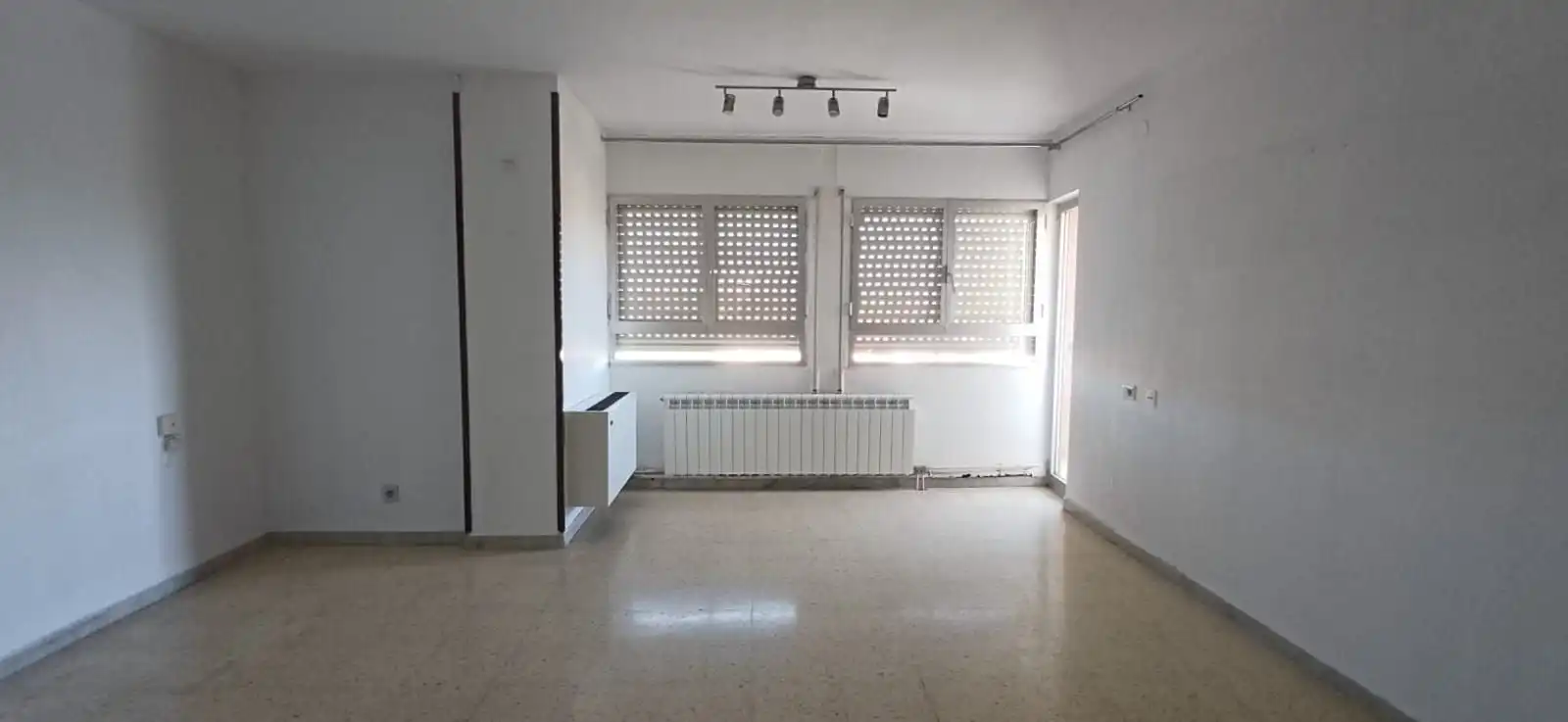 Piso con ascensor en venta en Mariola