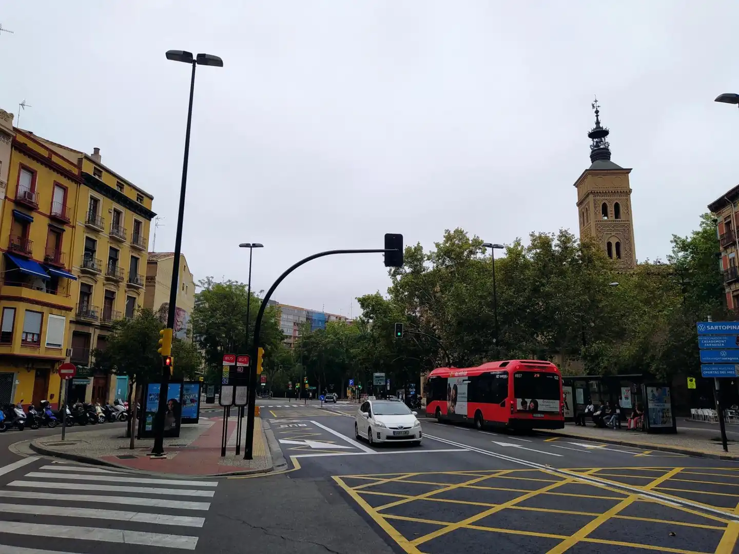 Vista exterior de Local en venta en Zaragoza con Aire acondicionado