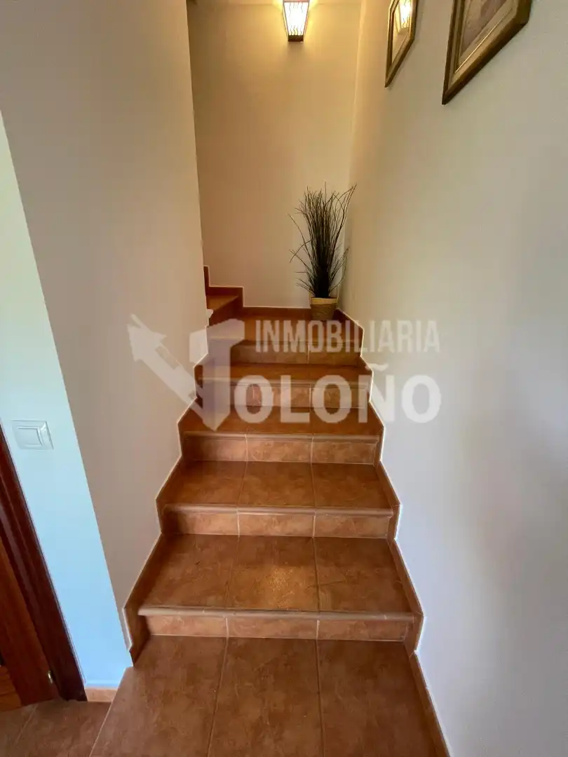 Casa o chalet en venta en Anguciana con Calefacción, Jardín privado y Parquet