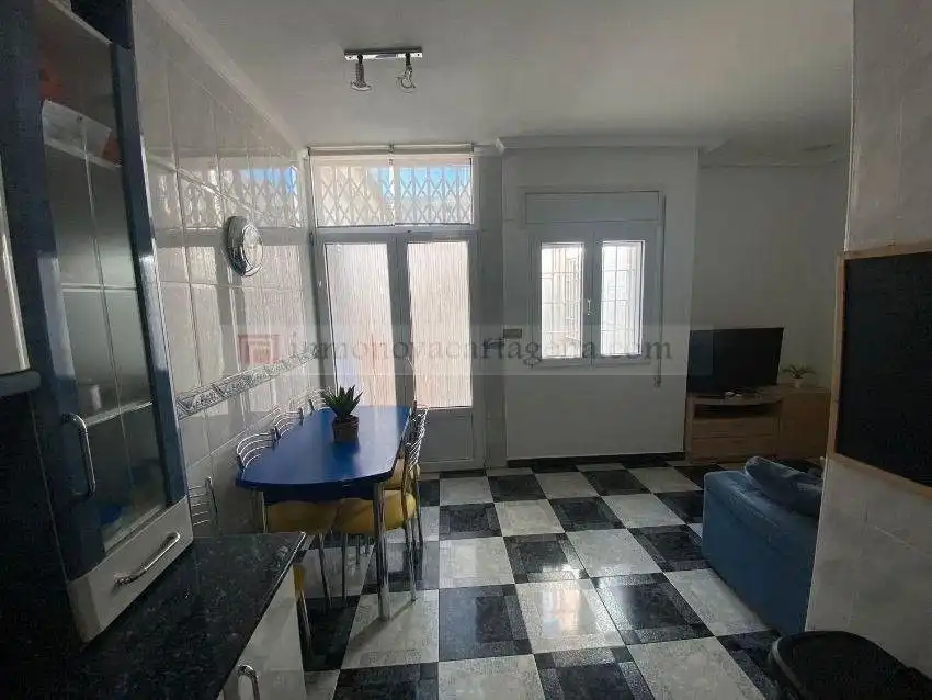 Vista exterior de Piso en venta en Cartagena
