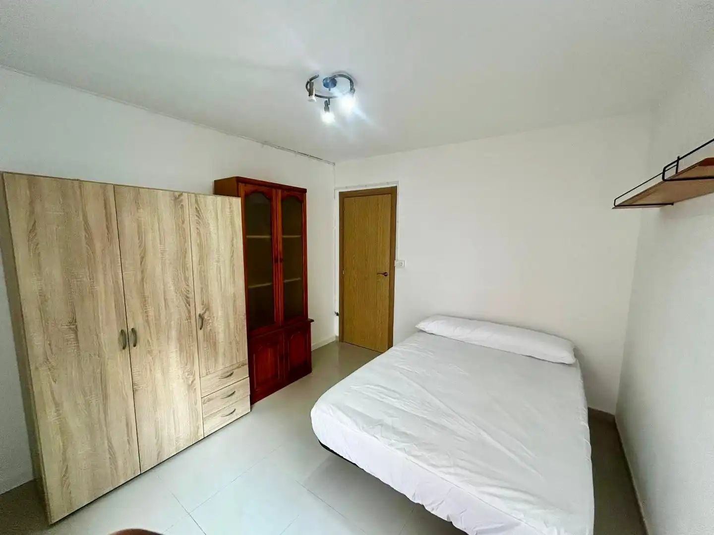 Wohnung zur Miete in Carrer Alicante, Haygon - Universidad