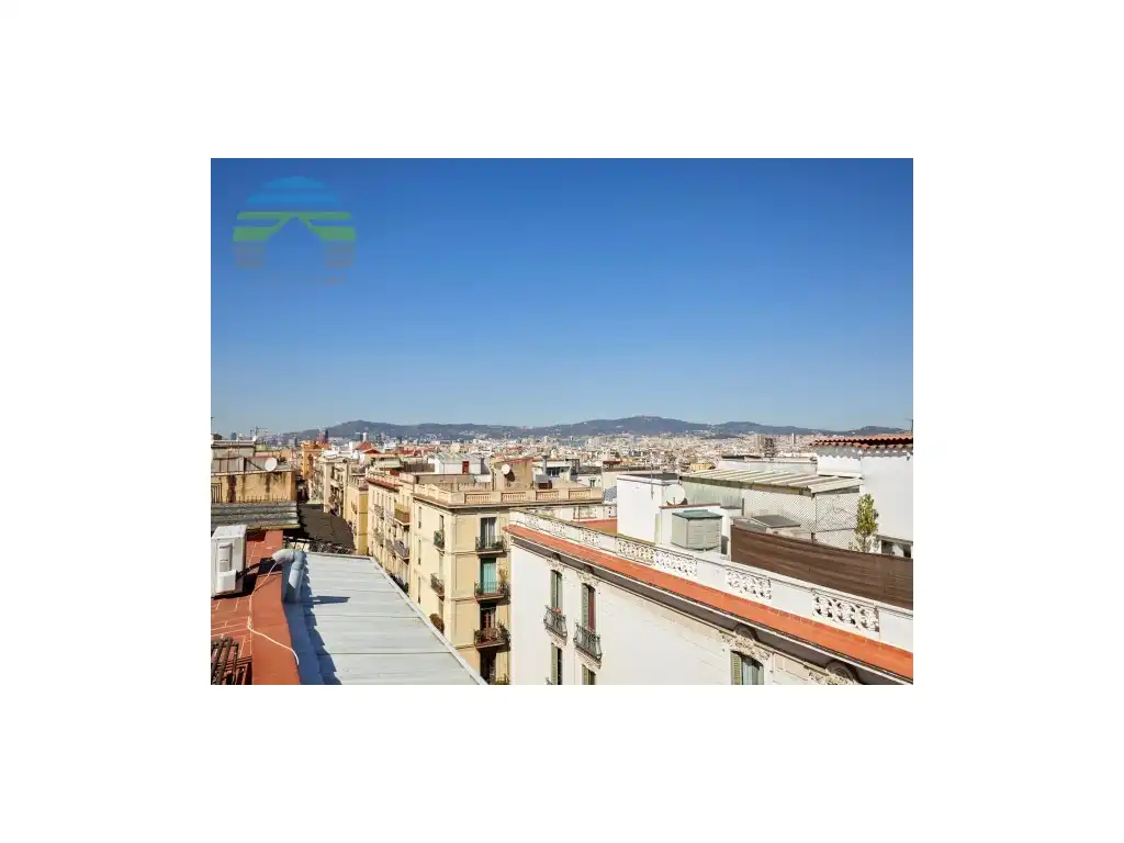 Vista exterior de Ático en venta en Sants - Montjuïc