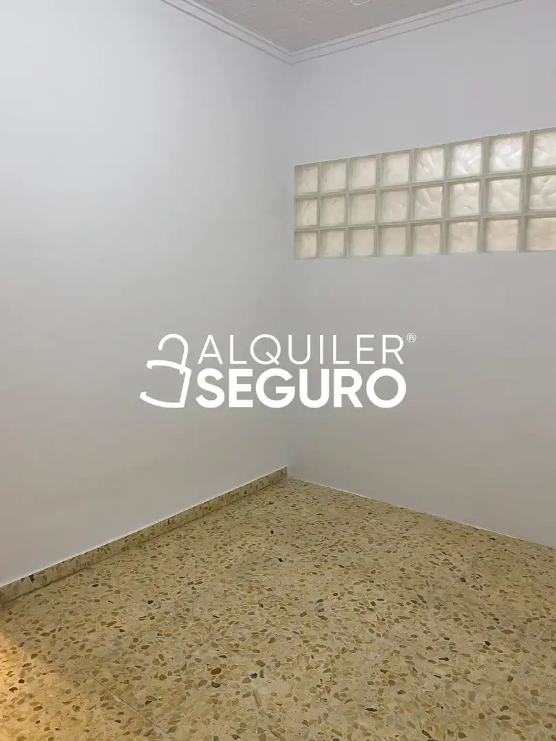 Bedroom of Flat for rent in Zaragoza  with Air Conditioner