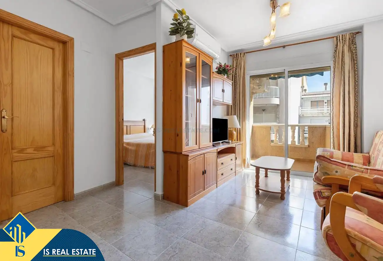Apartment mit Pool zum Verkauf in Playa de los Locos