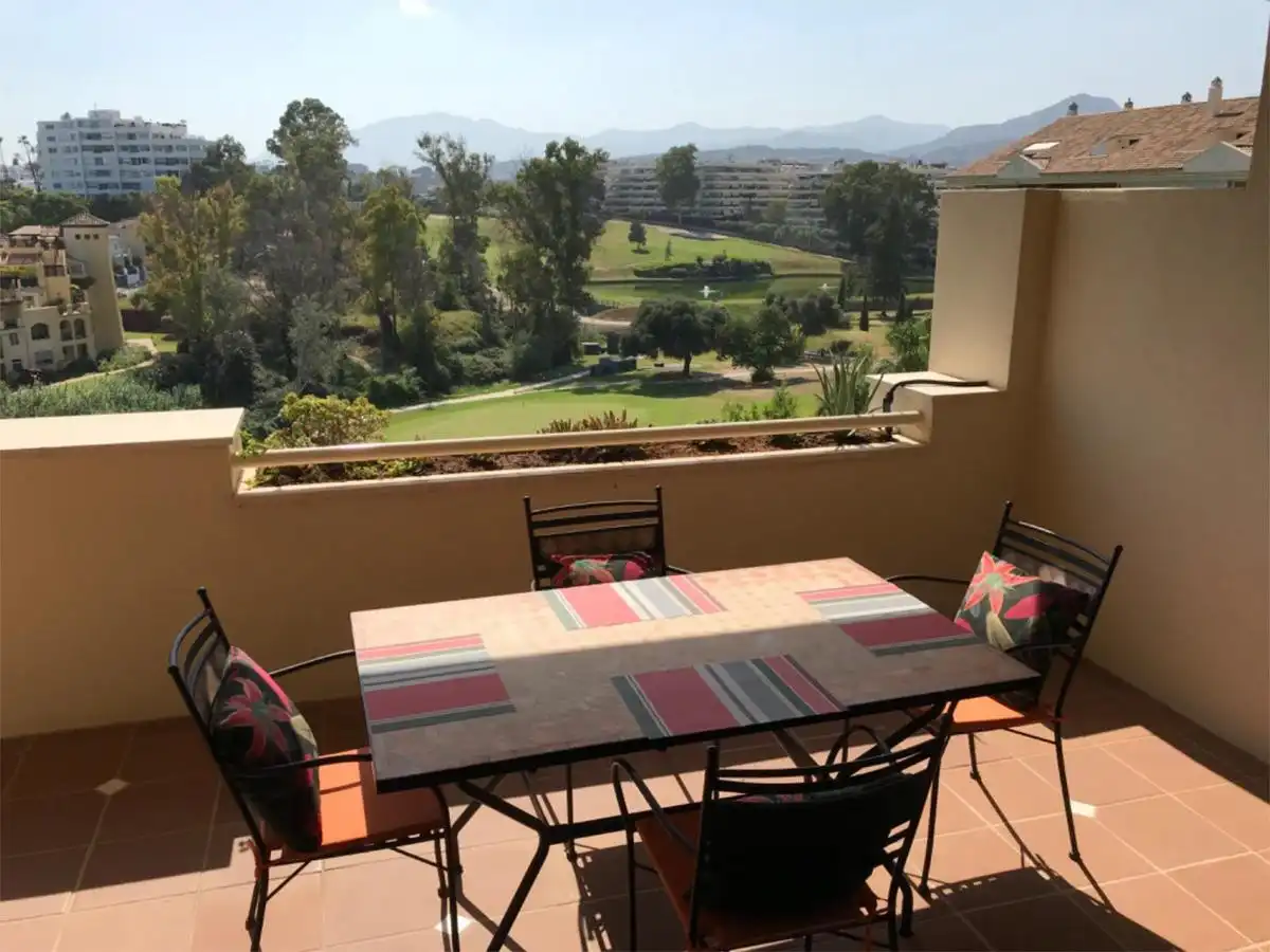 Attic for rent in 25 (UR GUADALMINA ALTA), 5, Guadalmina Alta