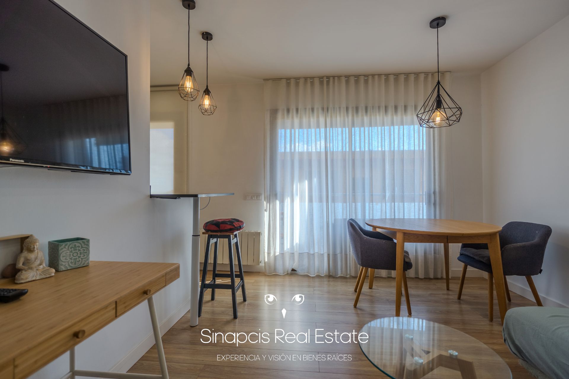 Sala d'estar de Pis en venda en Castelldefels amb Aire condicionat, Calefacció i Parquet