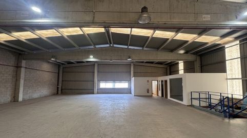 Foto 4 von Fabrikhallen zum Verkauf in O Milladoiro, Ames