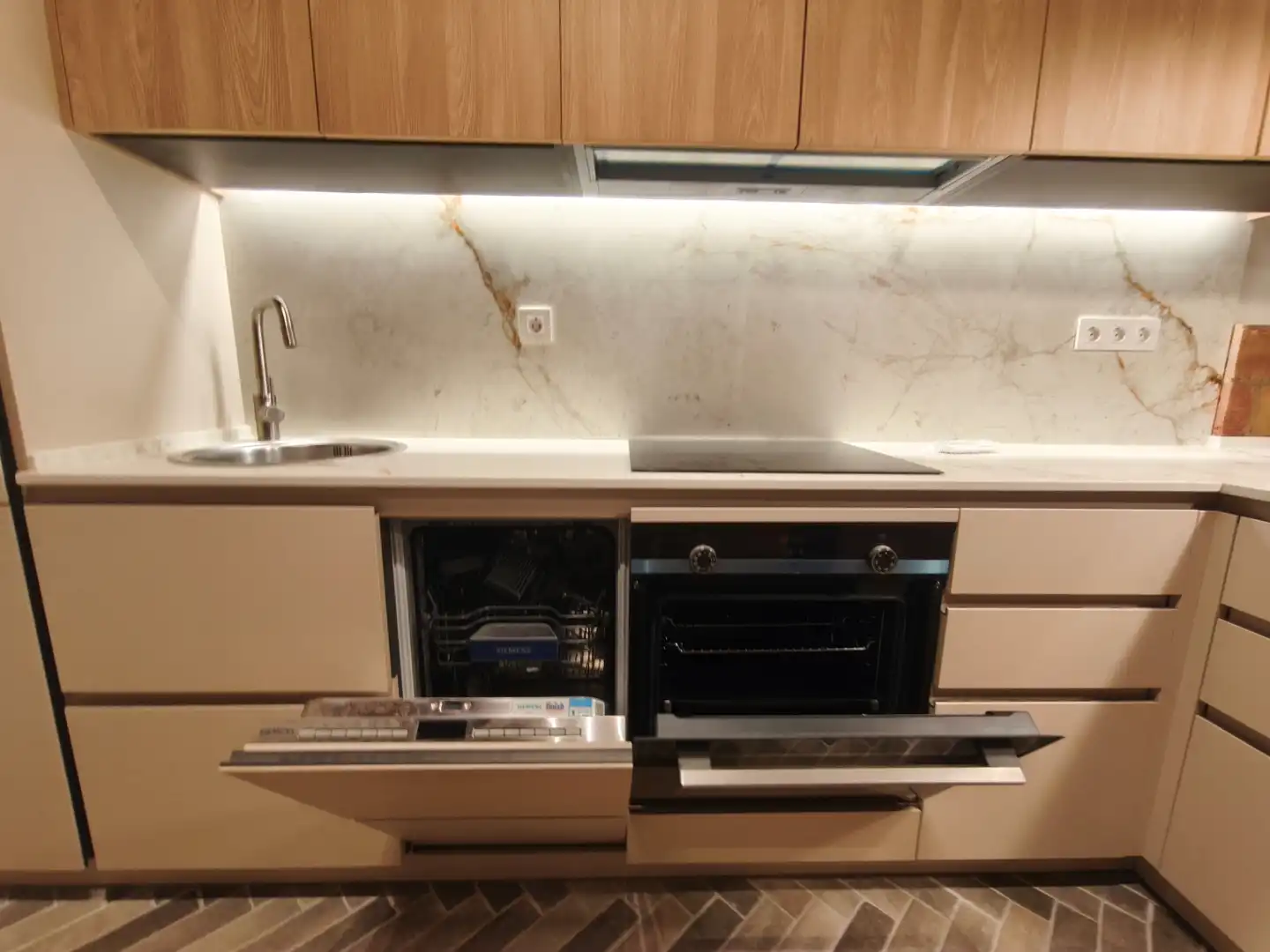 Cuina de Pis en venda en Barcelona amb Aire condicionat, Calefacció i Parquet