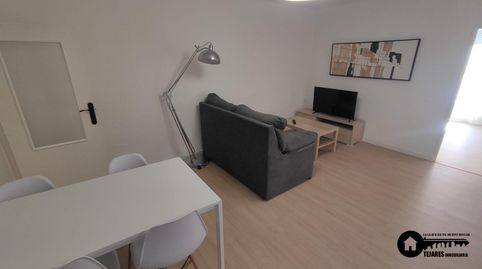 Foto 2 de Piso de alquiler en Hospital, Albacete Capital