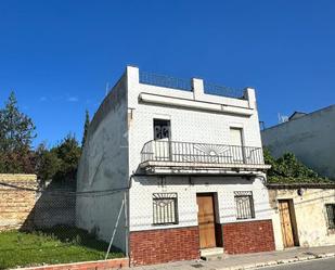 Vista exterior de Casa adosada en venda en Palomares del Río