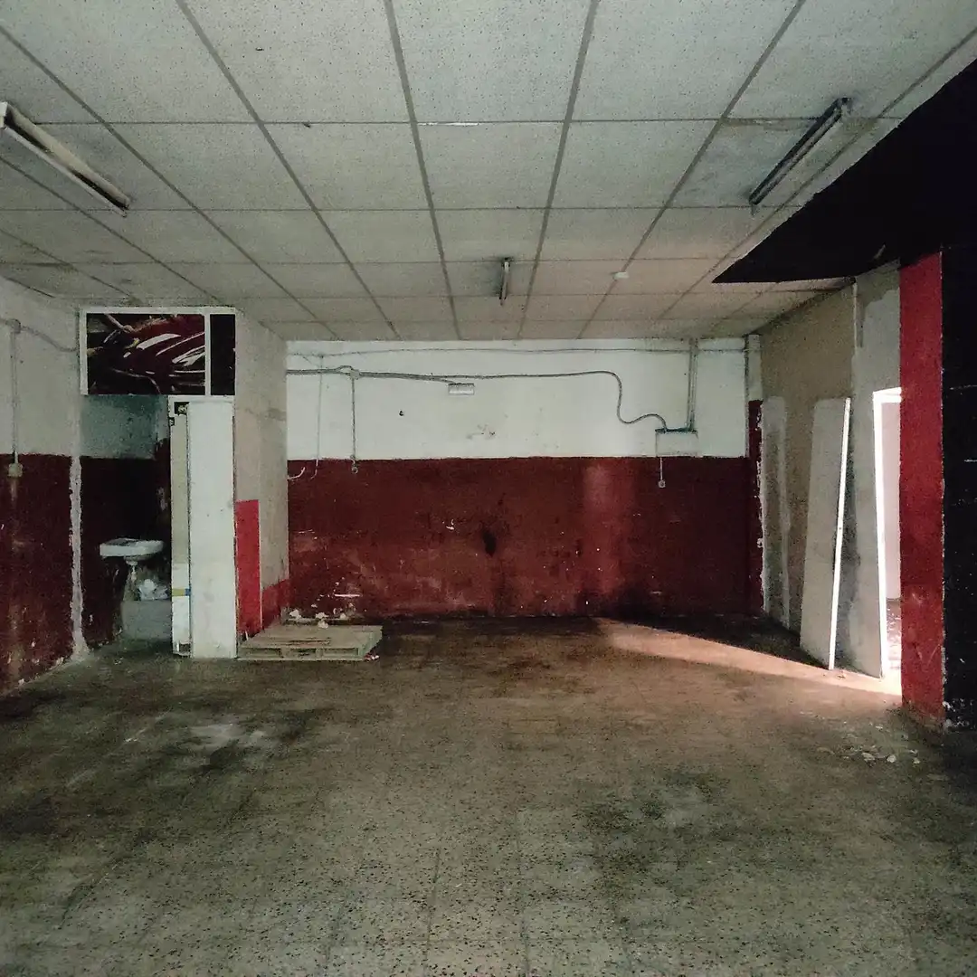 Local comercial en venda a Carrer de Martí i Julià, imagen 4