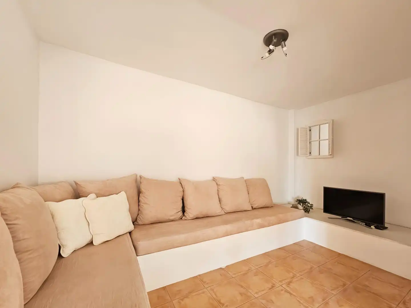 Sala d'estar de Casa o xalet en venda en Santa Pola amb Calefacció, Terrassa i Traster