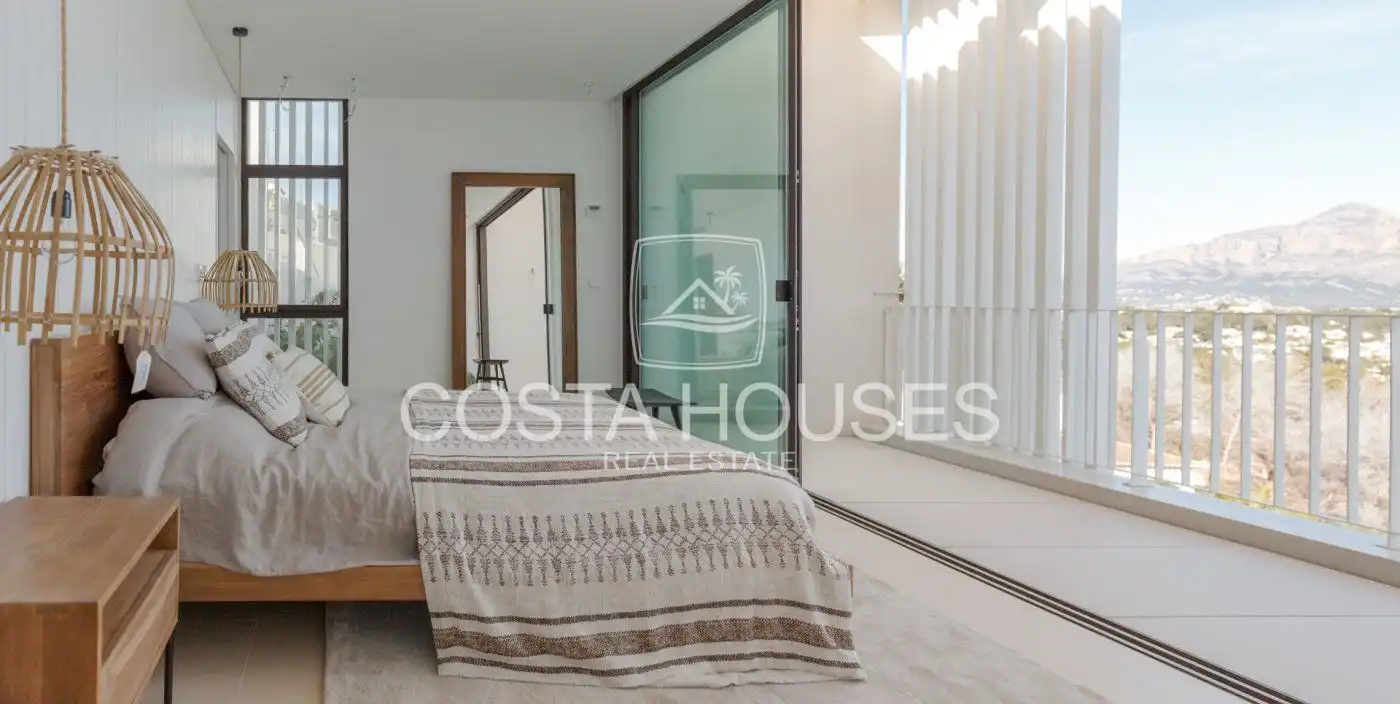 Houses for sale in Jávea / Xàbia  with Air Conditioner, Private garden and Terrace