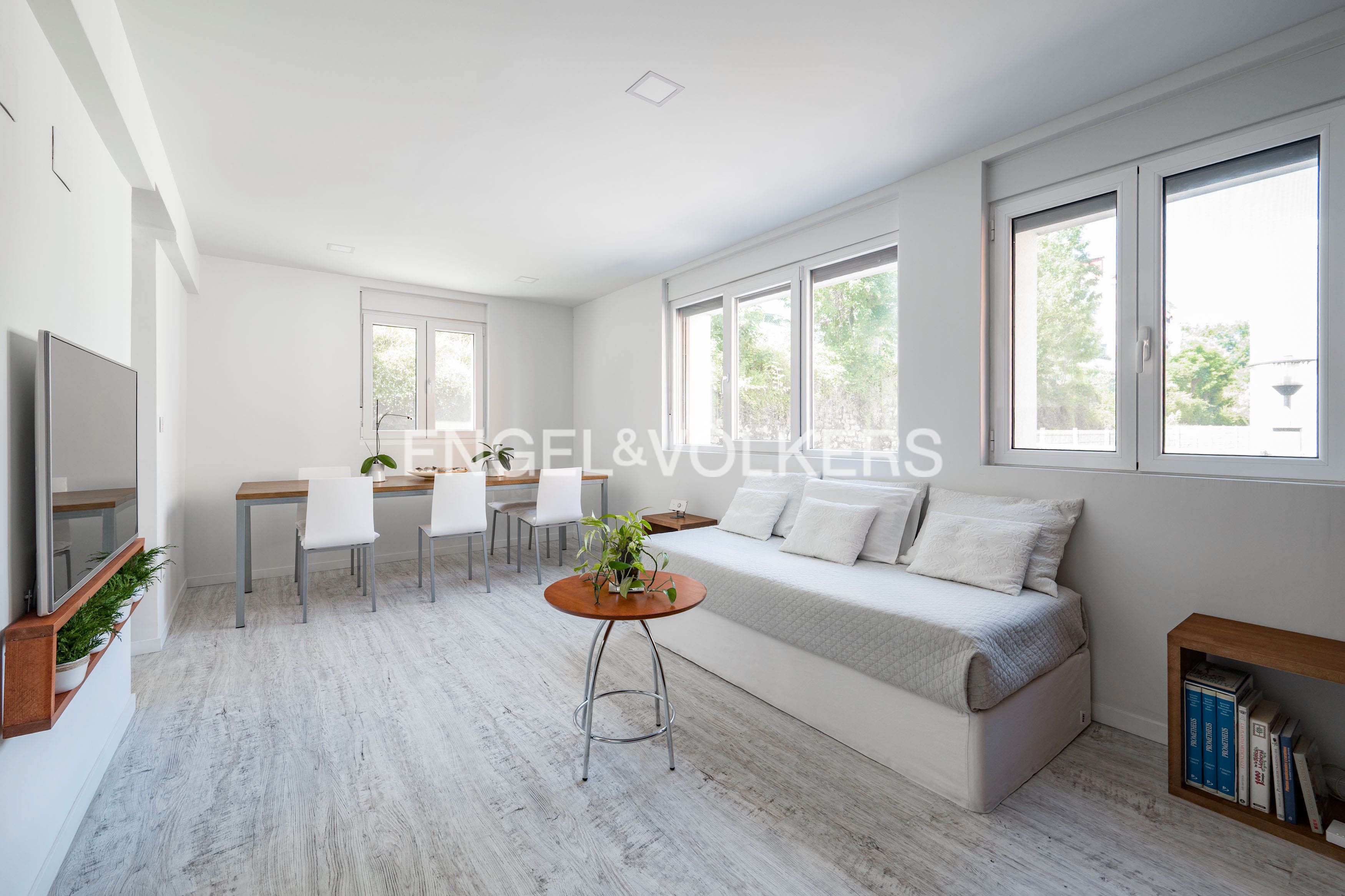 Vista exterior de Apartament en venda en Donostia - San Sebastián  amb Calefacció i Balcó