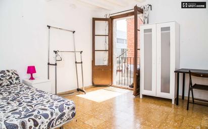 Flat to share in El Raval