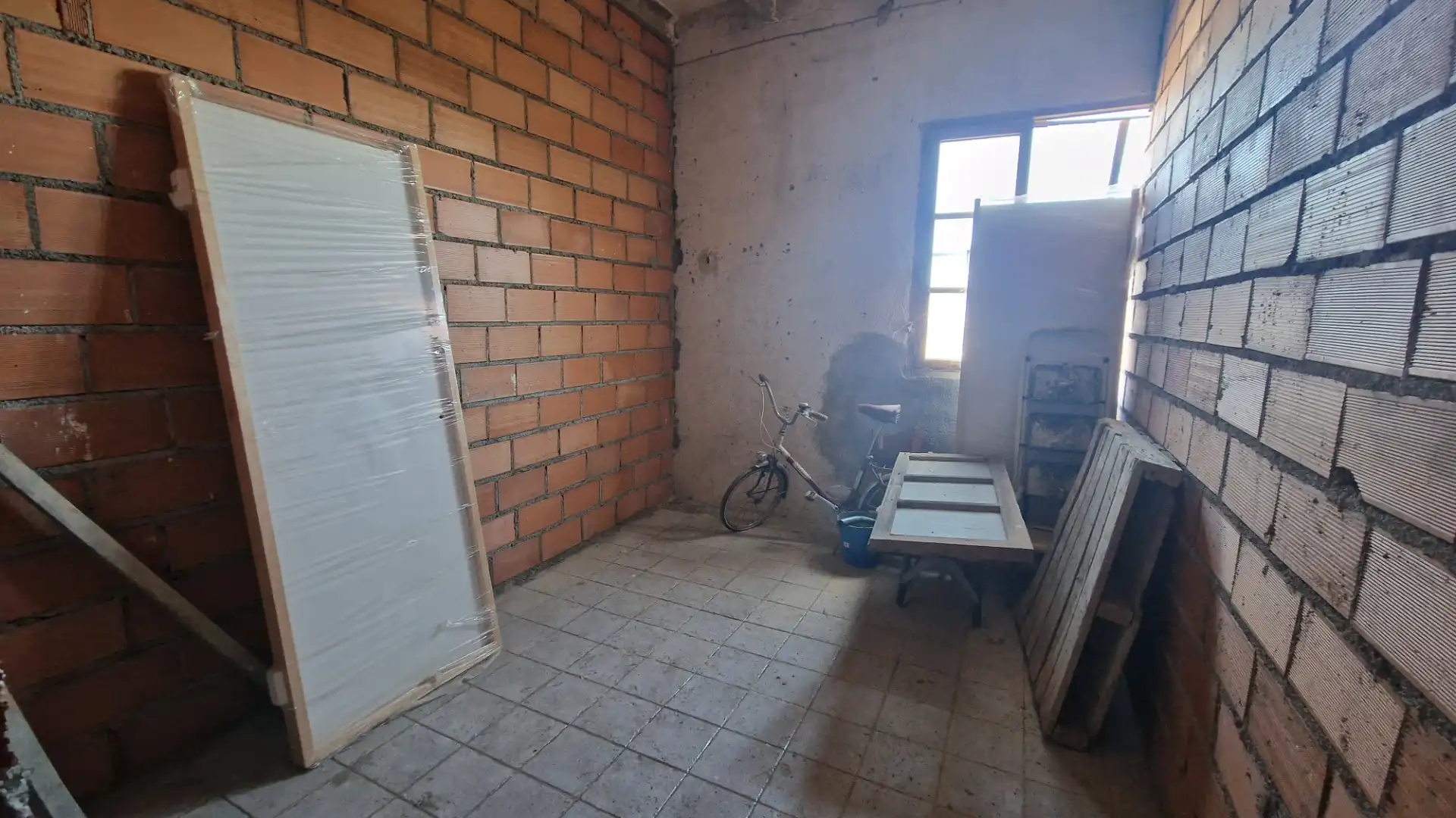 Finca rústica en venda en Instinción amb Aire condicionat, Jardí privat i Traster