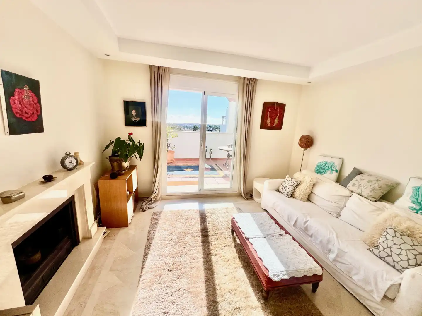 Schlafzimmer von Wohnungen zur Miete in Marbella mit Klimaanlage, Terrasse und Schwimmbad