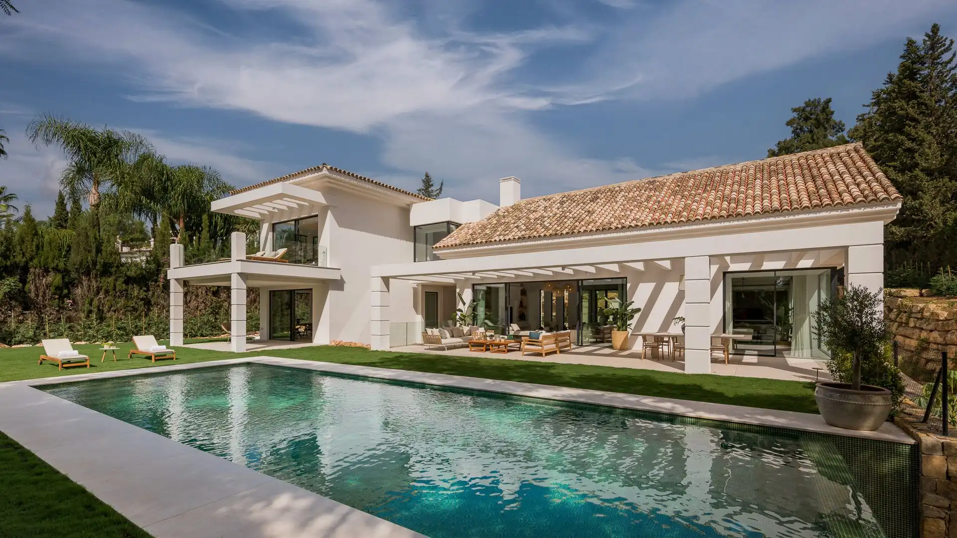 Jardí de Casa o xalet en venda en Estepona amb Aire condicionat, Terrassa i Piscina
