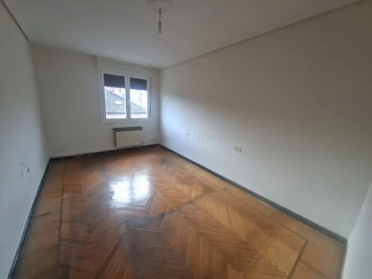 Living room of Flat for sale in Vitoria - Gasteiz  with Heating, Parquet flooring and Terrace