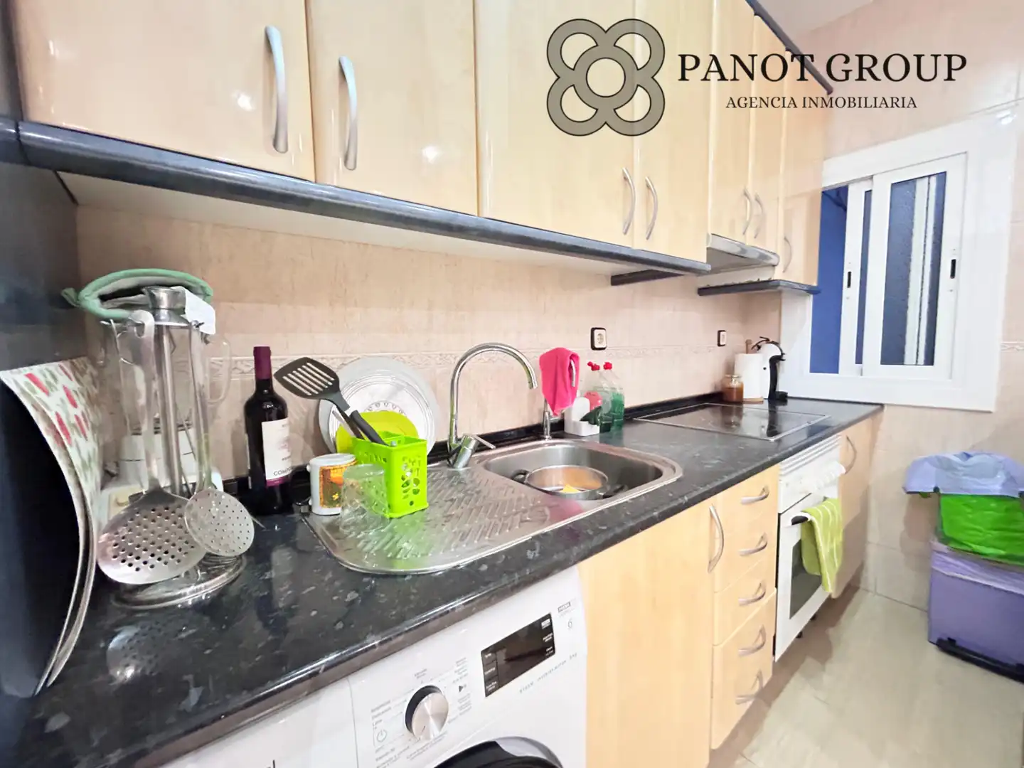 Kitchen of Flat for sale in Barcelona  with Terrace and Furnished