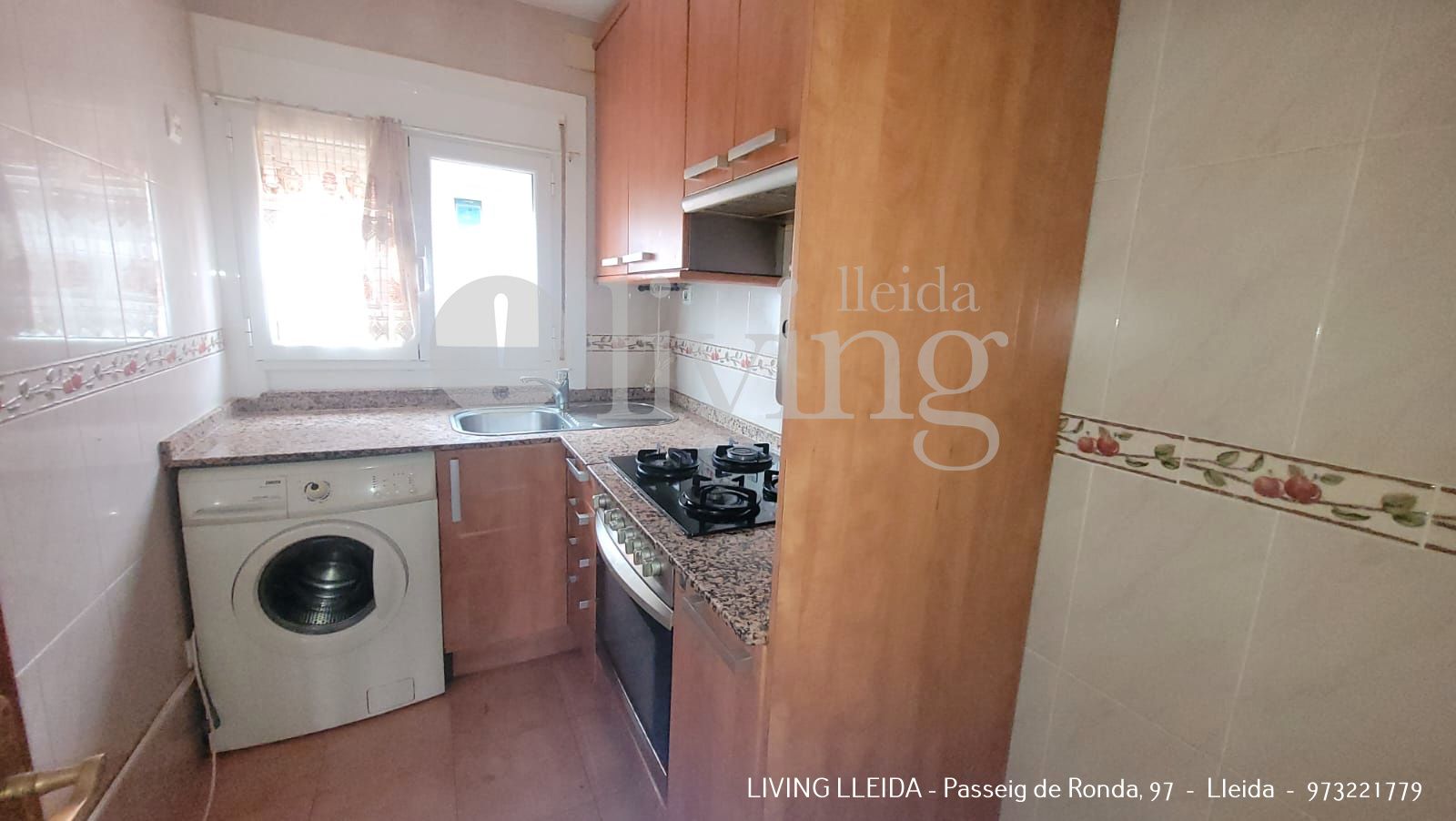 Kitchen of Flat for sale in Tremp  with Air Conditioner, Heating and Furnished
