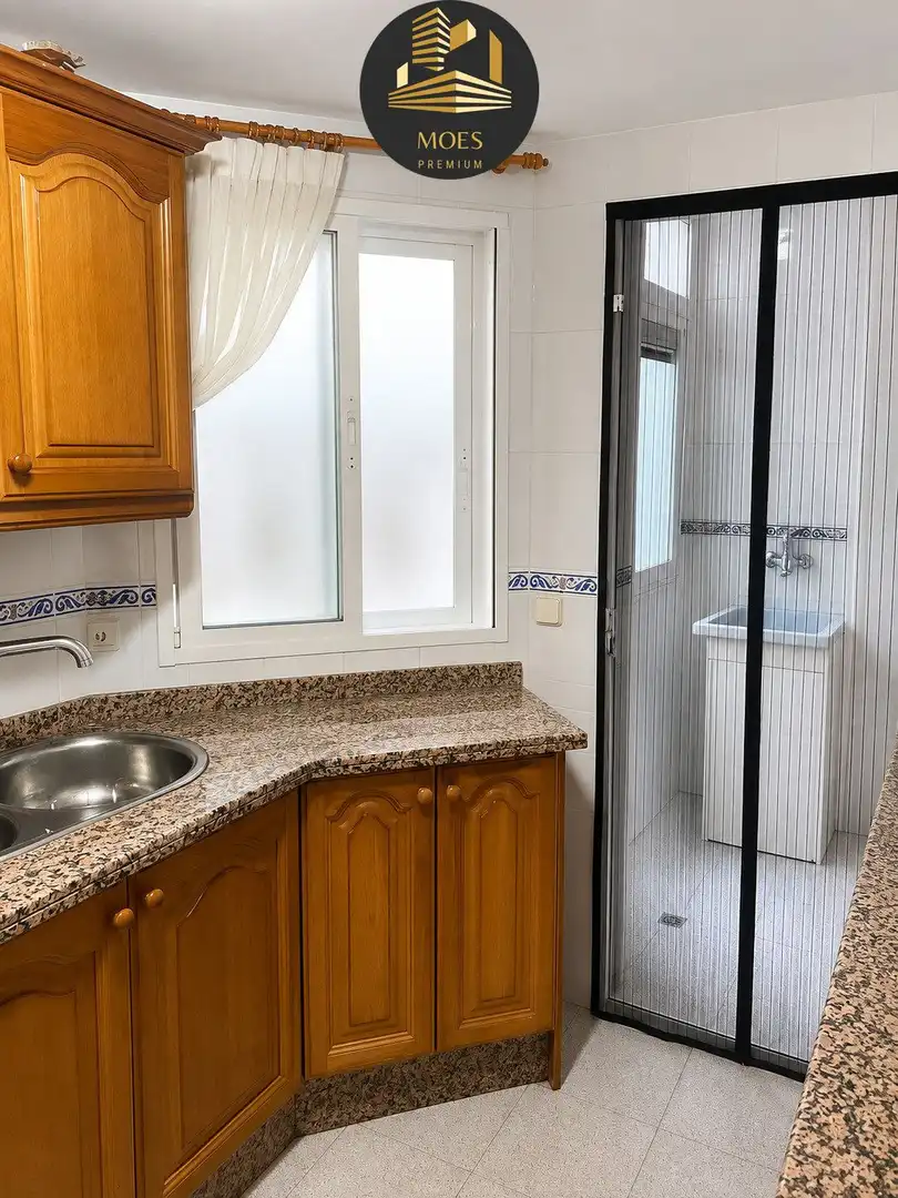 Baño de Piso en venta en Úbeda con Aire acondicionado y Calefacción