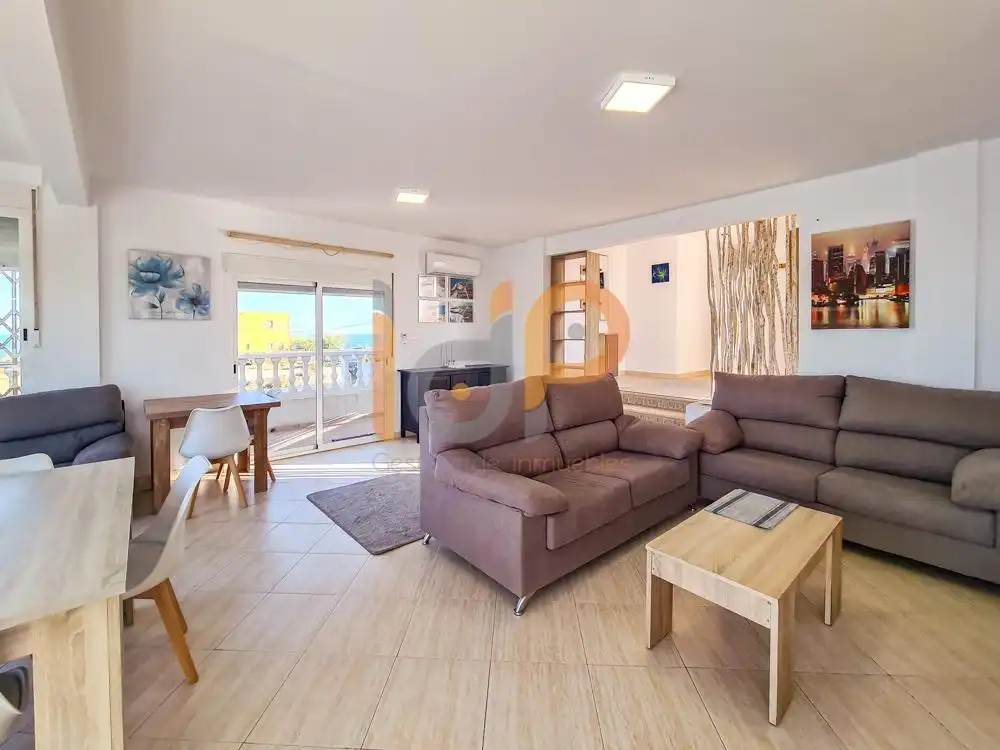 Sala de estar de Casa o chalet en venta en Águilas con Aire acondicionado, Jardín privado y Trastero