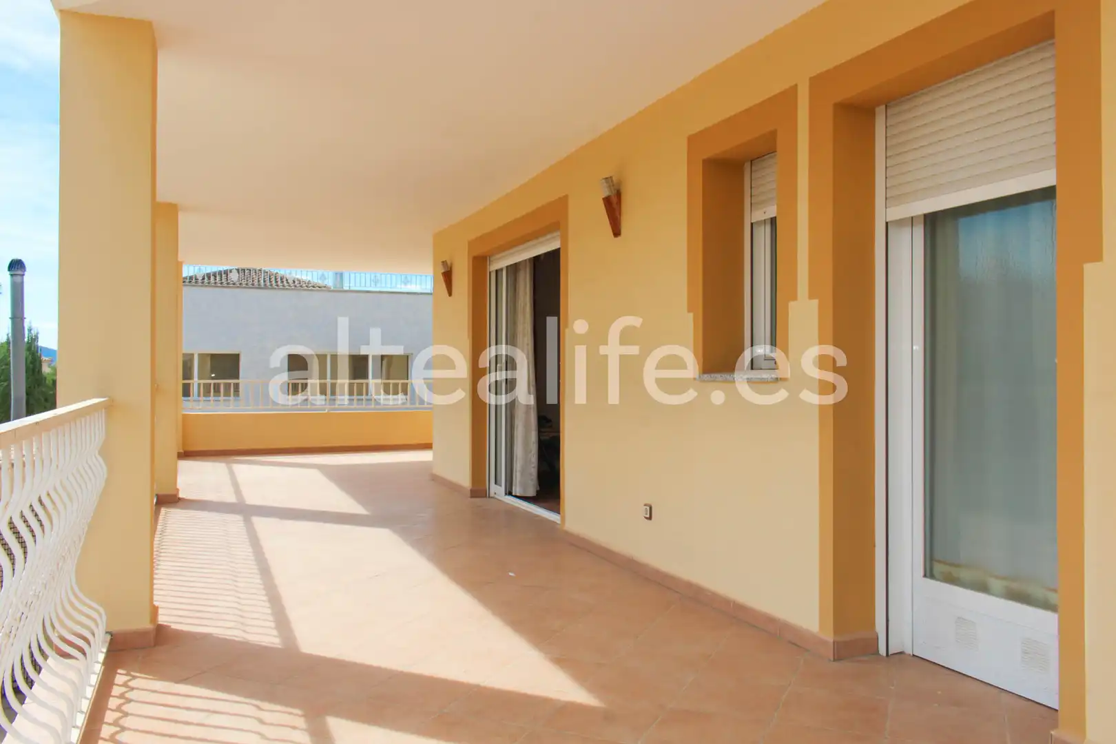 Haus oder Chalet zum Verkauf in La Nucia mit Privatgarten, Terrasse und Abstellraum