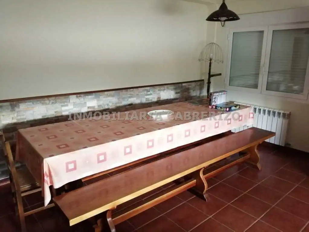 Comedor de Casa o chalet en venta en Alberite con Calefacción, Jardín privado y Parquet
