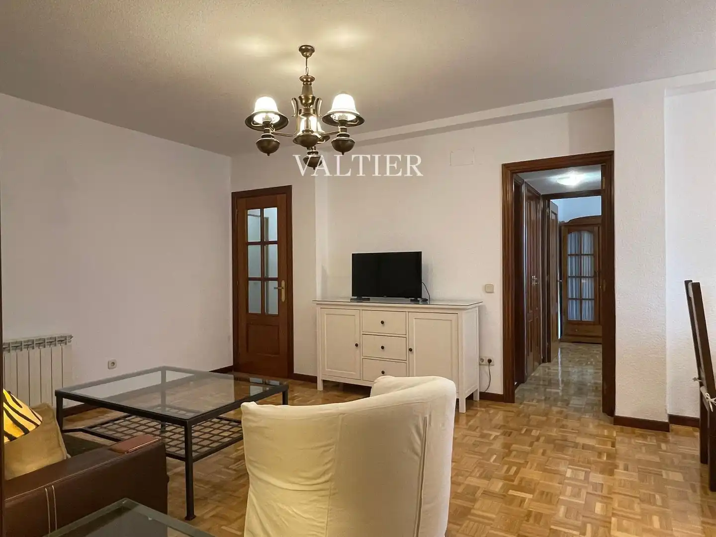 Wohnzimmer von Dachboden zur Miete in Madrid mit Klimaanlage, Terrasse und Möbliert
