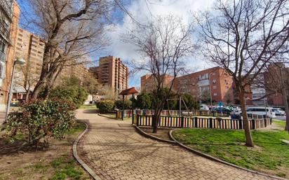 Vista exterior de Pis en venda en  Madrid Capital amb Calefacció i Moblat