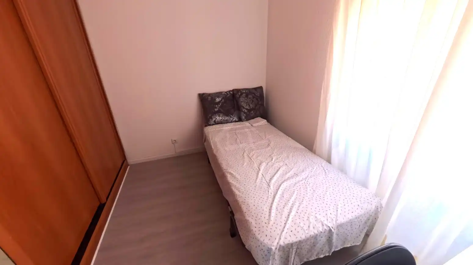 Habitación de Piso en venta en  Logroño con Calefacción, Parquet y Trastero