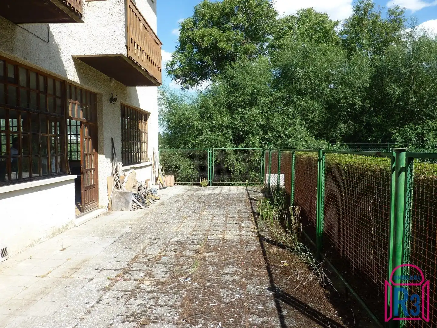 Commercial properties for sale in Villaturiel  with Terrace