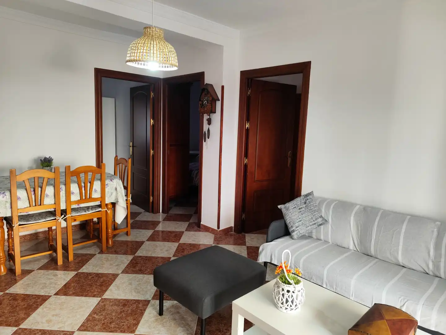 Flat for rent in Calle Ramón y Cajal, Centro