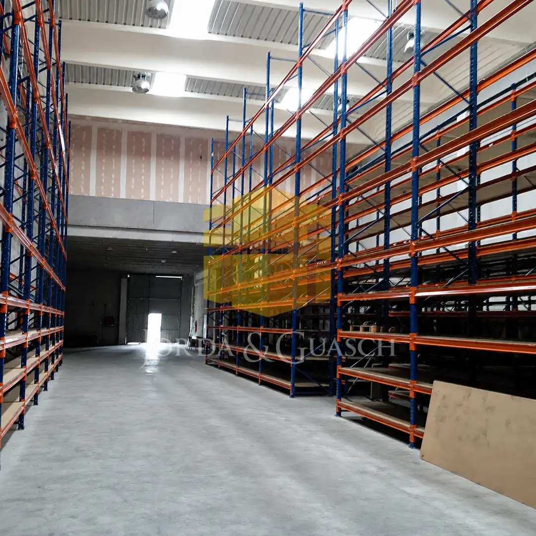 Nave industrial de alquiler en Vilamarina