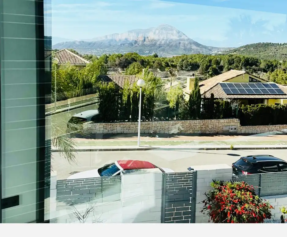 Vista exterior de Casa o xalet en venda en Jávea / Xàbia amb Aire condicionat, Calefacció i Jardí privat