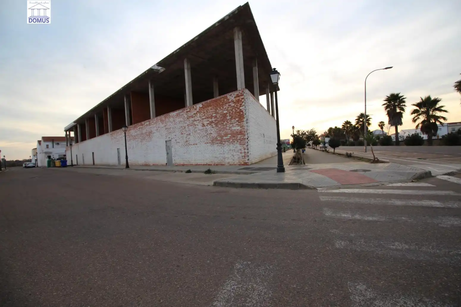 Exterior view of Commercial properties for sale in Valdelacalzada