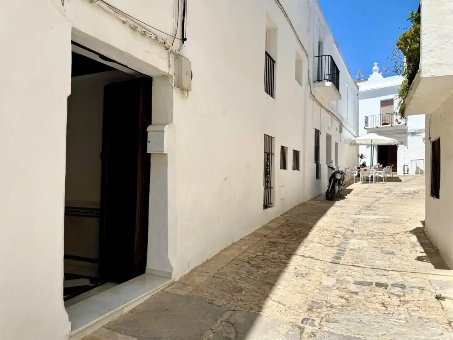 Vista exterior de Casa adosada en venda en Vejer de la Frontera