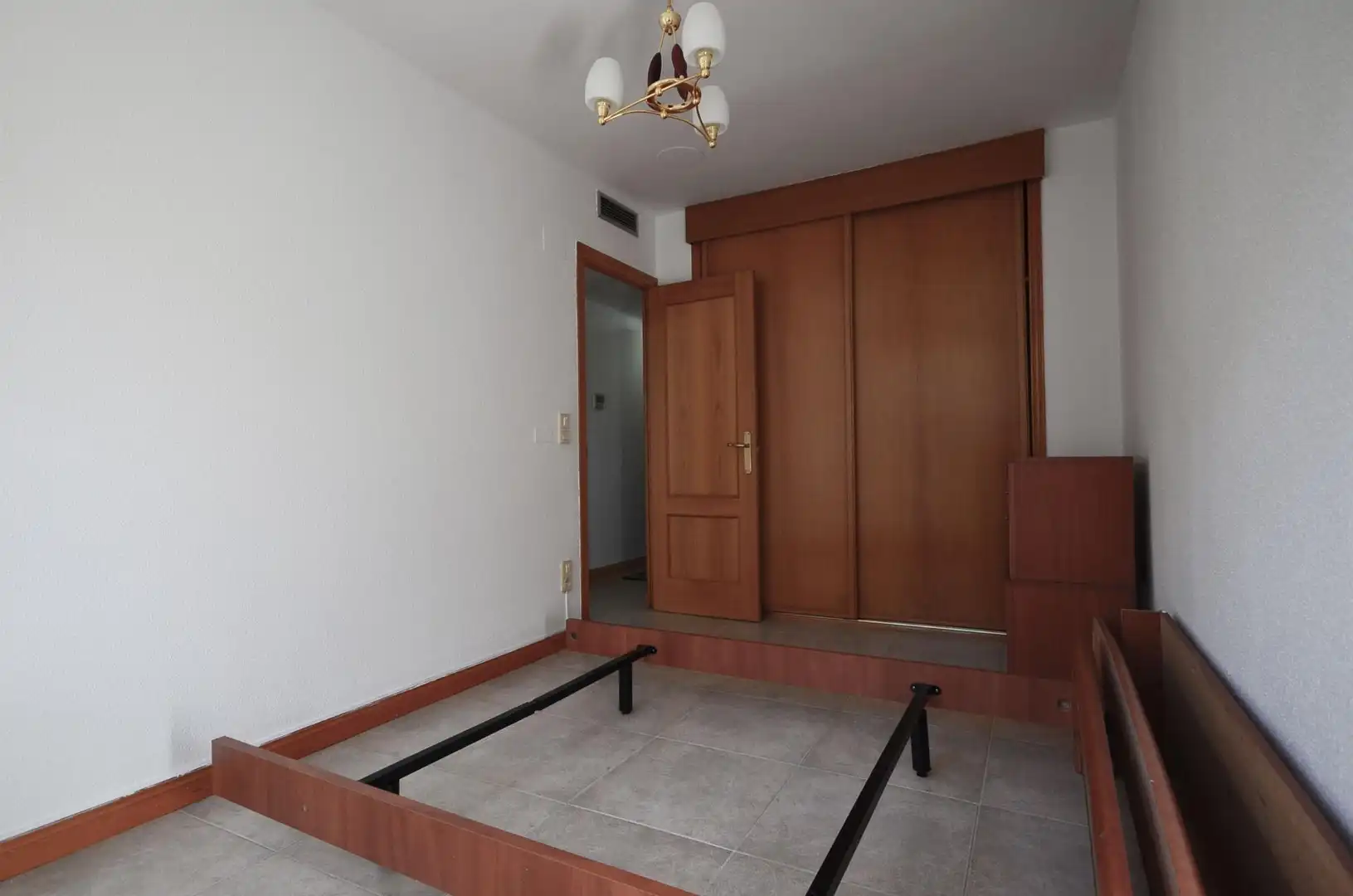 Bedroom of Detached homes for sale in Zaragoza