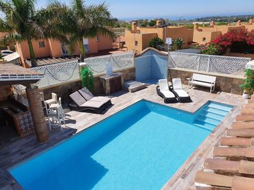 Xalet amb piscina en venda a Torre del Mar