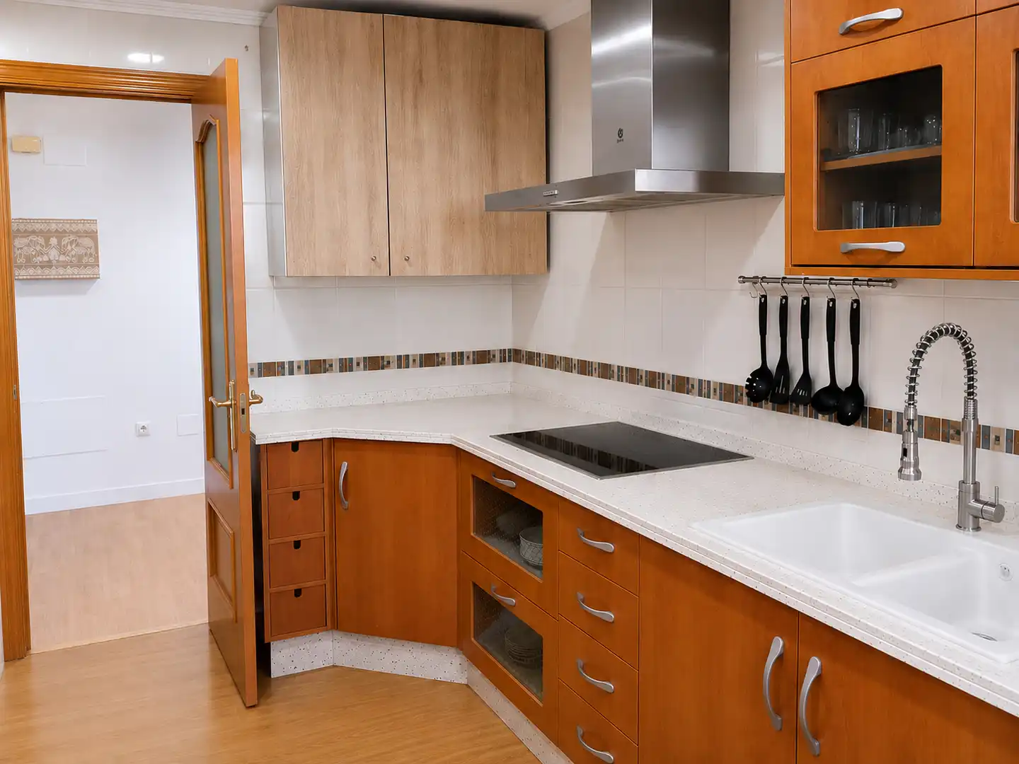 Cuina de Pis en venda en Málaga amb Aire condicionat, Jardí privat i Terrassa