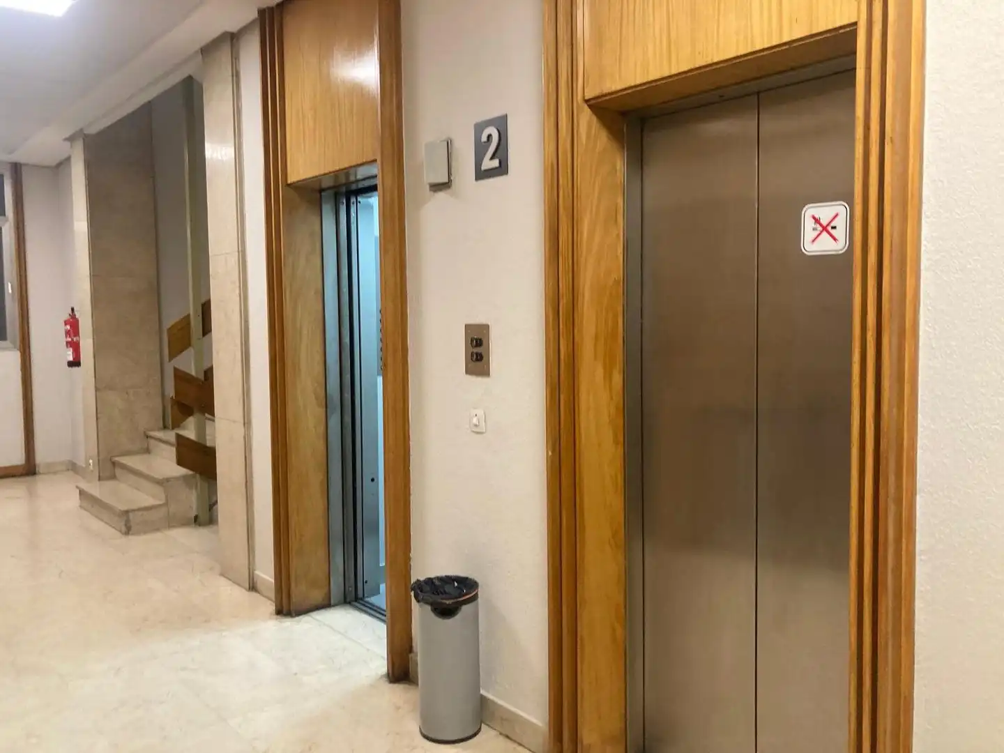 Büro zur Miete in Madrid mit Heizung und Möbliert