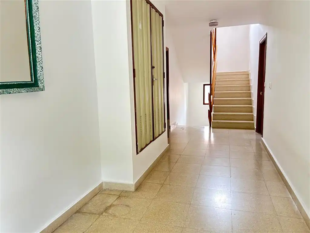Piso de alquiler en Val de San Vicente  con Calefacción, Parquet y Amueblado