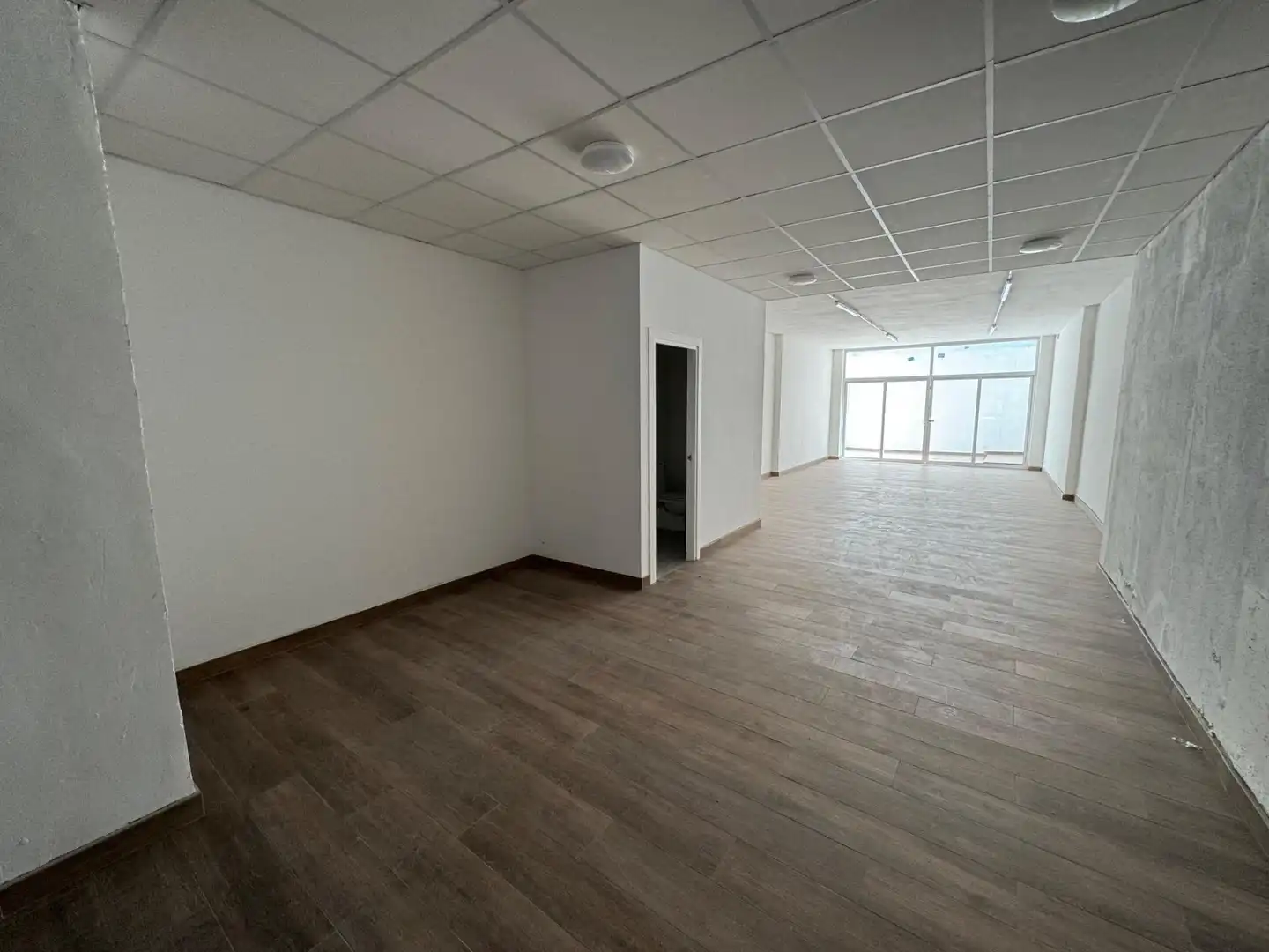 Commercial properties for rent in Calella
